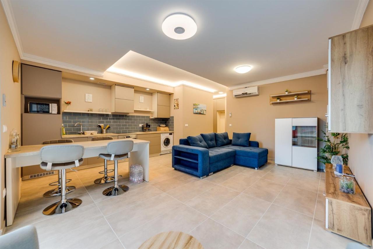 Forest Foeldvar Apartmanok By Bltn Balatonföldvár Exteriér fotografie