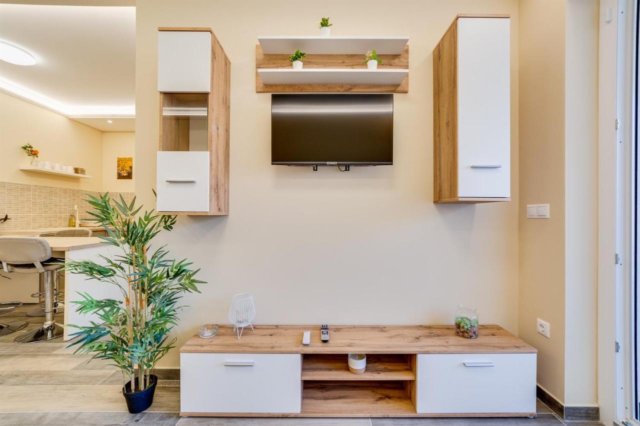 Forest Foeldvar Apartmanok By Bltn Balatonföldvár Exteriér fotografie
