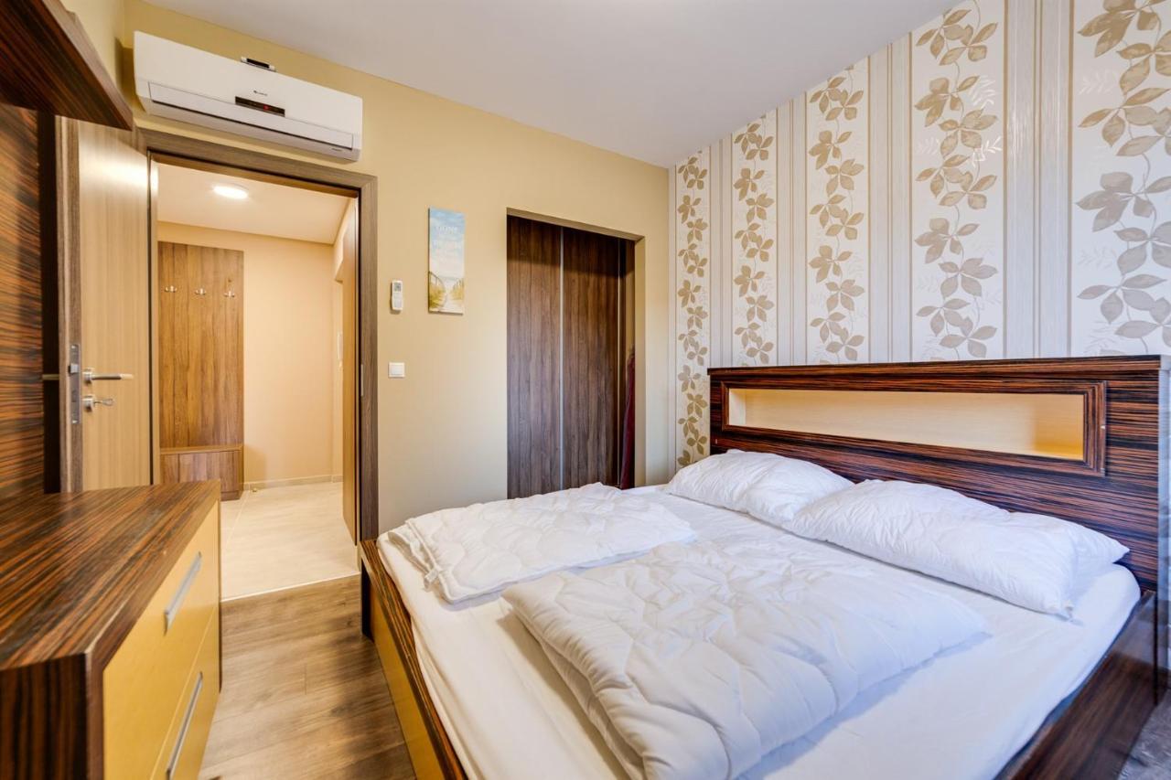 Forest Foeldvar Apartmanok By Bltn Balatonföldvár Exteriér fotografie