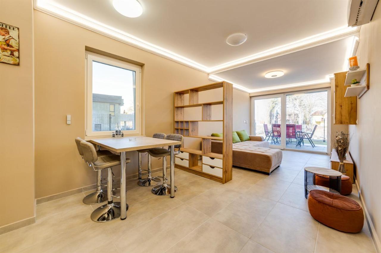 Forest Foeldvar Apartmanok By Bltn Balatonföldvár Exteriér fotografie