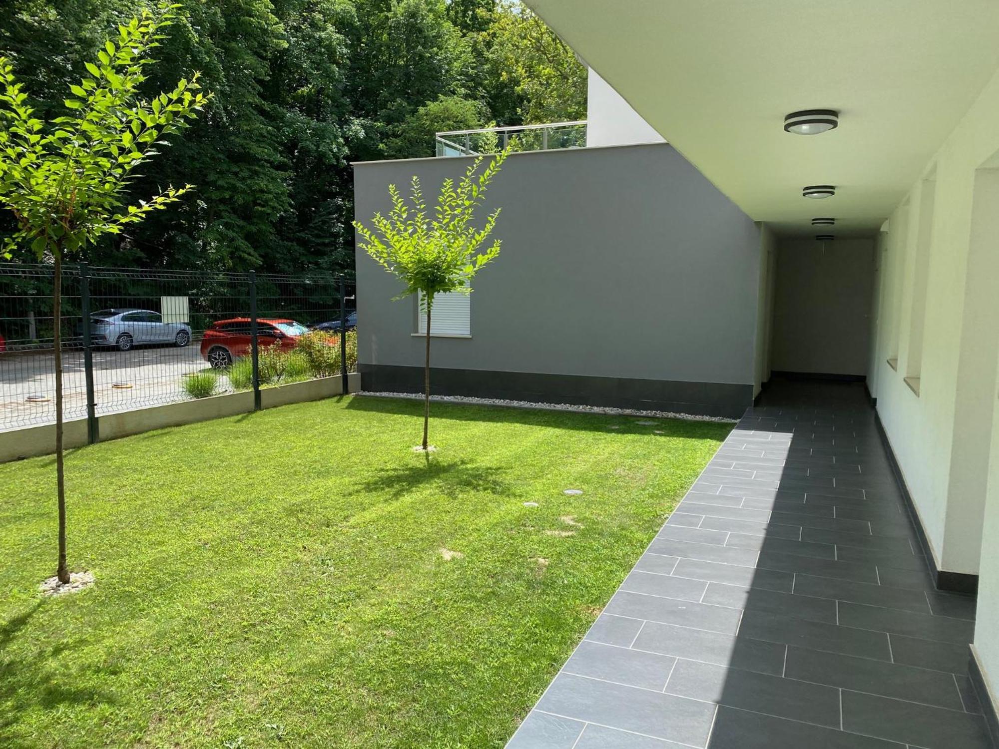 Forest Foeldvar Apartmanok By Bltn Balatonföldvár Exteriér fotografie