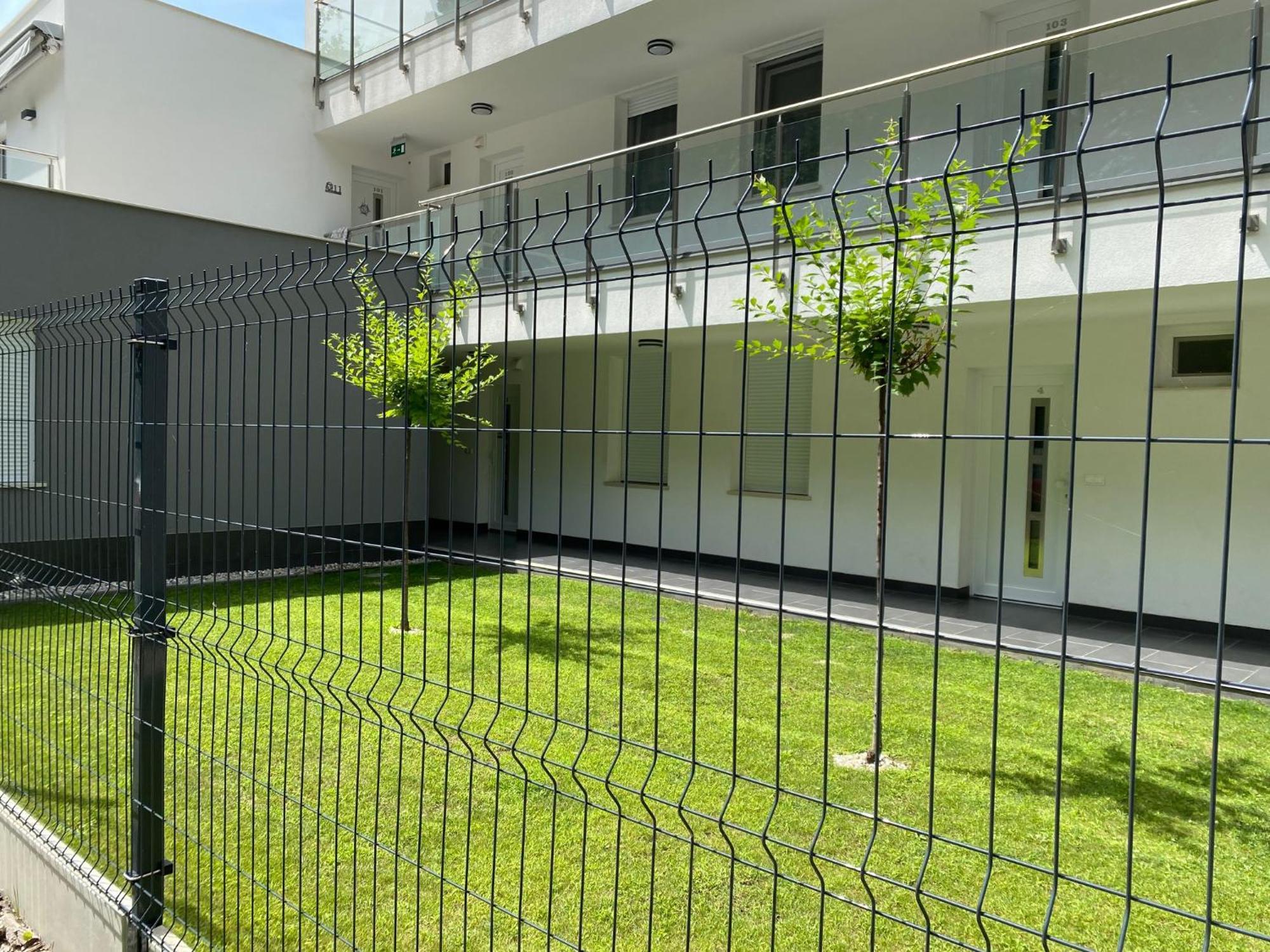 Forest Foeldvar Apartmanok By Bltn Balatonföldvár Exteriér fotografie